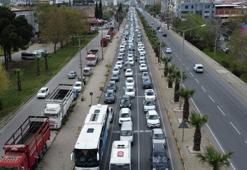 Ramazan Bayramı öncesi manzara yine değişmedi: Akın akın geldiler; kilometrelerce araç kuyruğu oluştu