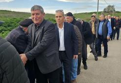 Her bayram namaz sonrası ilk bu yapılıyor: Balıkesir'de 71 yıldır bayramlaşma geleneği sürüyor