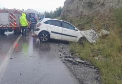 Antalya'da feci kaza! yolcu otobüsüyle otomobil çarpıştı: 2 can kaybı, 4 yaralı