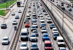 İstanbul'da trafik kilit! Bayramın 1. günü trafik yoğunluğu yüzde 80'i geçti