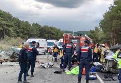 Balıkesir'de 4 araç birbirine girdi: 1 ölü, 10 yaralı