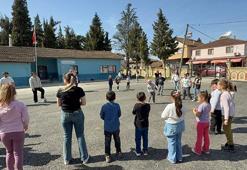 Üniversite öğrencileri burslarını çocukların mutluluğuna harcadı