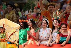 Türkiye'nin ilk ve tek karnavalı 13. kez kapılarını açtı! Dünyanın her yerinden akın ediyorlar: Festival coşkusu her yerde