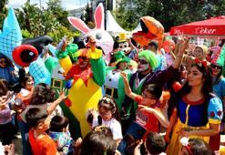 Dünya çocukları Adana'da buluştu: Portakal Çiçeği Karnavalı ziyaretçilerini bekliyor