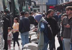 Tatilciler dönüyor! 15 Temmuz Demokrasi Otogarı'nda büyük yoğunluk