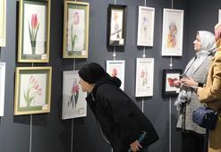 Bitkiler tuvale yansıdı; 'Doğa-Renk-Fırça' sergisi açıldı