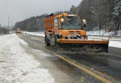 Bolu Dağı'nda kar yağışı etkili oluyor