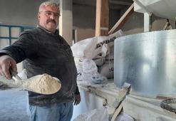 Konya'da 25 yıldan beri su değirmeni işleten vatandaş, bölgesinde mesleğin son temsilcisi