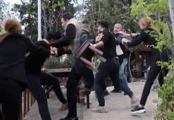 Adana usulü polis haftası kutlaması az kalsın karakolda bitiyordu! Biber gazı sıkan memura gül verildi