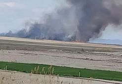 Kayseri'de Sultan Sazlığı Milli Parkı'nda yangın çıktı! Söndürme çalışmaları başladı