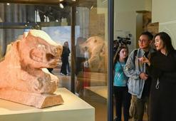 Bakan Ersoy’un katılımıyla Roma Kolezyumu’nda 6 milyon ziyaretçi finali: Göbeklitepe sergisi tarihe geçti
