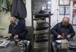 Dükkana kravatsız girmiyor! Ankara'da 50 yıldan beri 2 kardeş el işçiliğini ayakta tutmaya çalışıyor