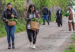 Diyarbakır'da gören koştu, sepet sepet topladılar! Şifalı olduğuna inanılıyor