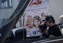 Yuvada kalan çocuklara 23 Nisan sürprizi! Başkente gökyüzünden baktılar