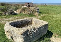 Çanakkale’de, İngiliz ve Fransızlar arkeolojik kazı yapıp, buldukları eserleri ülkelerine kaçırmış