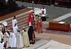 Papa'ya son veda! Dünya liderleri Vatikan'da, Trump ve Zelenski detayı damga vurdu