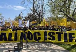 Fenerbahçe taraftarından protesto yürüyüşü!