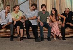 Komedinin aranan yüzleri Sıcak Büfe’de...