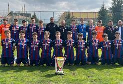 1461 Trabzon FK U14 takımı Arabayatağıspor’u yenerek Türkiye Şampiyonu oldu