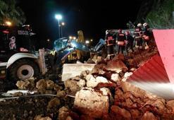 Samsun'da heyelan; 4 kişilik ailenin bulunduğu araç kaya parçalarının altında kaldı; o anlar kamerada