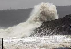 Meteoroloji'den İstanbul için sarı kodlu uyarı: Kuvvetli rüzgar etkili olacak, çatı uçmasına dikkat!