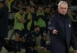 Livakovic, Djiku, Osayi-Samuel, Kostic, Tadic, Dzeko ve En-Nesyri derken Mourinho kapıyı gösterdi: Artık istemiyorum