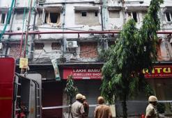 Hindistan'da otel yangını: 15 can kaybı!