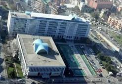 İBB'deki yolsuzluk soruşturmasında mahkeme, şüphelilerle ilgili "örgüt elebaşına bağlılık" vurgusu yaptı