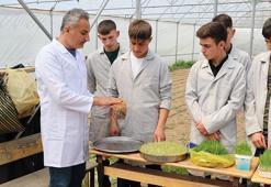 Yozgat'ta liseli öğrenciler üretti: Maliyetleri düşürdü, verimi 4 kat arttırdı: Çiftçinin cebi nefes alacak