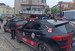 Sancaktepe'de korku dolu anlar! Otomobil telefoncuya daldı