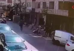 Deprem sırasında İstanbul'da binanın balkonu çöktü