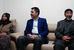 Bakan Kurum, Malatya'da köy evlerine yerleşen depremzede aileleri ziyaret etti
