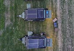 Bütün şehir kamp alanı oldu! Turist akını var: Parklarda adım atacak yer kalmadı