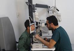 Diyarbakır'da talihsiz kaza! Ödev yaparken gözüne yapıştırıcı sıçradı, az daha gözünden oluyordu