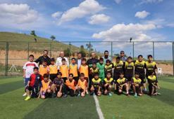 Elazığ'da bir turnuvadan daha fazlası var! İlkokullar arası büyük ilgi gördü