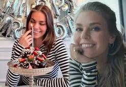 Aslı Enver'e doğum günü sürprizini 'Martılar' yaptı