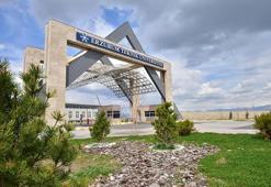 Bu üniversite adeta TÜBİTAK'la yarışıyor! 74 projesi hayata geçiyor