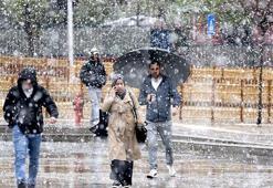 Mayıs son sürprizini yaptı! Lapa lapa kar yağışı başladı, her yer beyaza büründü, onlarca kent kar altında....