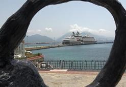 Alanya'ya kruvaziyerle 187 turist geldi
