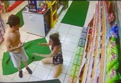 Akaryakıt istasyonunda şiddet skandalı! Tanımadığı kişi tarafından öldüresiye dövüldü: O anlar kamerada