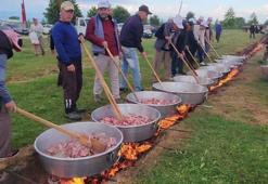 80 yıldır sürüyor! Her yıl 47 koyun 2 dana kesiliyor: Bursa'da gelenek bir araya getirdi