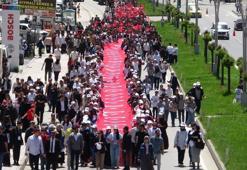 Gençlik festivali savaş uçaklarıyla başladı