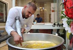 Seyyar satıcılıktan patronluğa! 23 yaşında başardı, bedava dağıttı