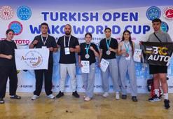 Elazığlı sporculardan büyük başarı! Antalya’da madalyaları topladılar