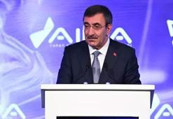 Cumhurbaşkanı Yardımcısı Cevdet Yılmaz'dan yapay zeka yorumu: Küreselde oyun kuran öncü bir ülke olmayı hedefliyoruz