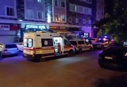 Esenyurt'ta otel önünde korkunç olay! Baba, tartıştığı oğlunu vurdu