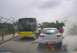 Trafikte tartıştığı bıçaklı saldırgana yangın tüpüyle karşılık verdi!