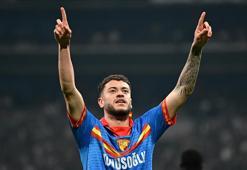 3 büyüklerin gözdesi Romulo'ya Avrupa'dan kanca