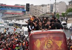 Galatasaray, Yenikapı'da kupayı kaldırdı! İşte o muhteşem görüntüler