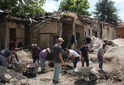 Caminin arkasında kazarken buldu! Bakanlık devreye girdi: Böylesi görülmedi, çok ender çıkıyor